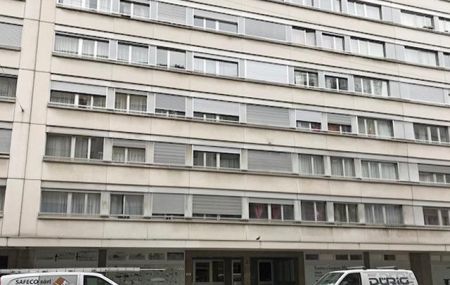 Appartement de 3 pièces au 4ème étage. 47m2 environ.