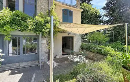 Appartement meublé de 3 pièces avec terrasse au Petit-Saconnex