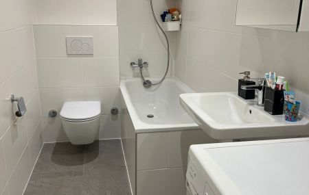 À remettre | 4 pièces traversant 95,5 m² | 1203 Genève