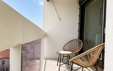 T5 Loft d’exception – Dernier étage – Vue Mont Blanc / Jura / Salève – Meublé – Terrasse + Parking